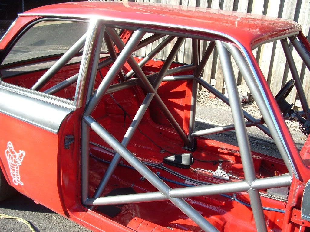 FIA Approved roll cage kit? E30 Performance